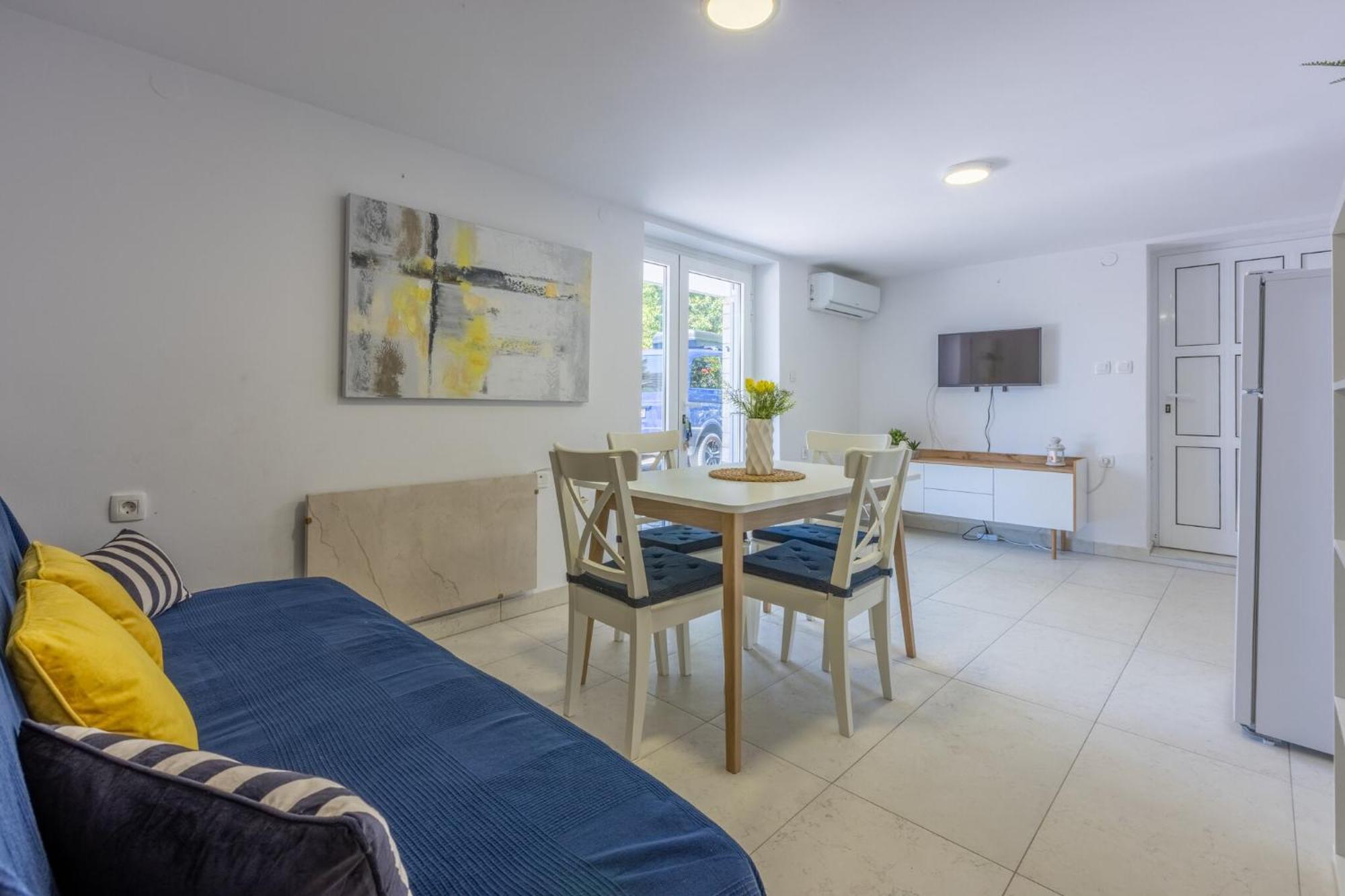 Podvezanec Apartment Dramalj Luaran gambar