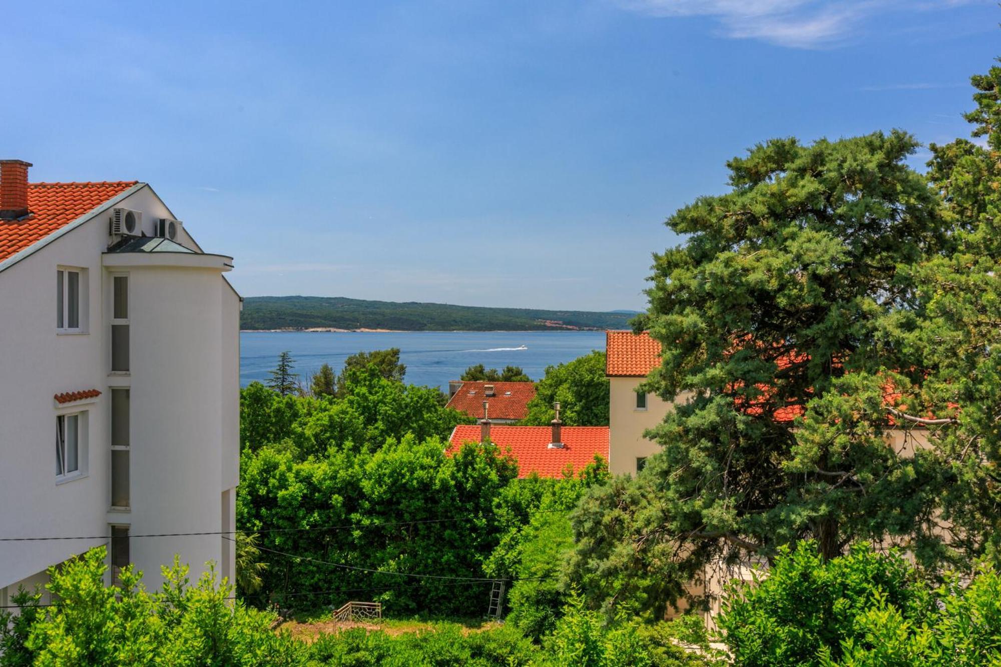 Podvezanec Apartment Dramalj Luaran gambar