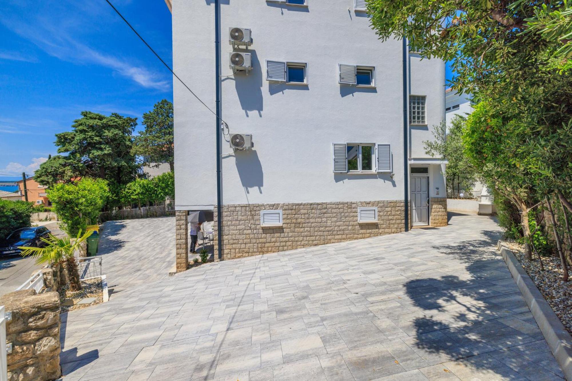 Podvezanec Apartment Dramalj Luaran gambar