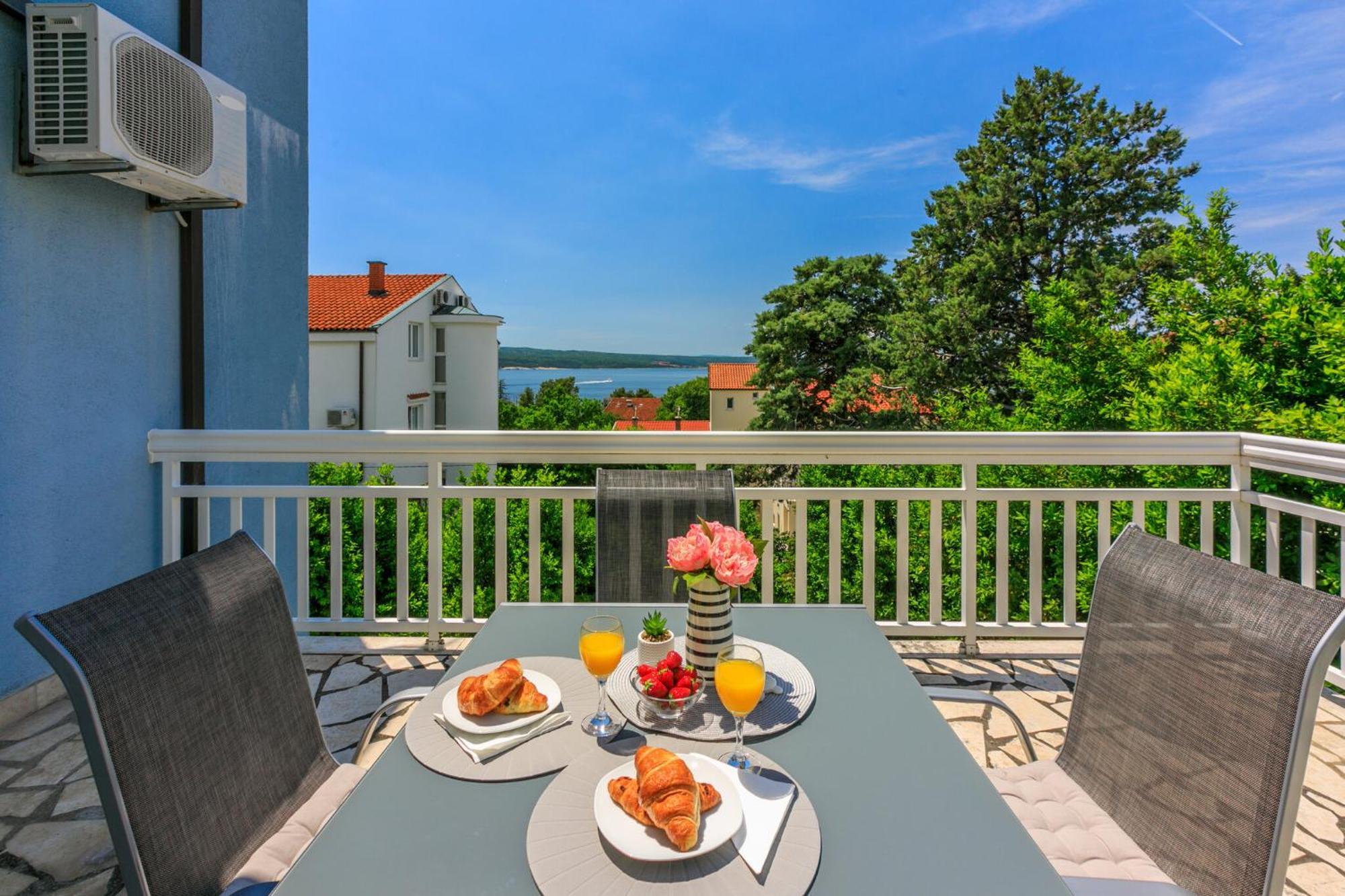 Podvezanec Apartment Dramalj Luaran gambar